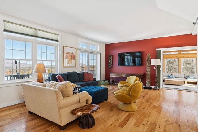 118 Sawyer Hill Road, Canaan, NH 03741