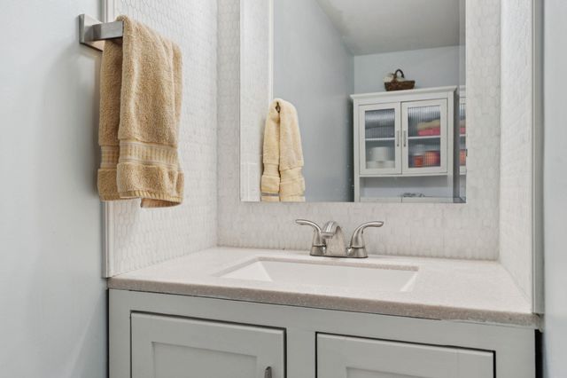 118 Sawyer Hill Road, Canaan, NH 03741