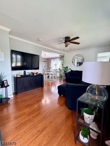 209 Main St, Linden City, NJ 07036