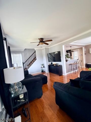 209 Main St, Linden City, NJ 07036