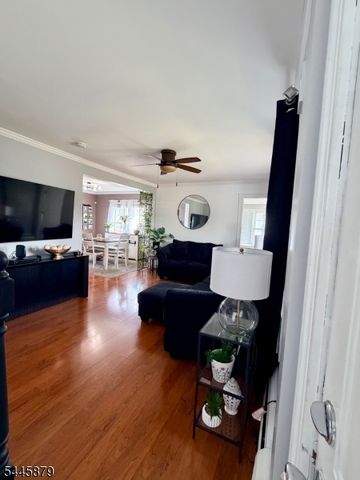 209 Main St, Linden City, NJ 07036
