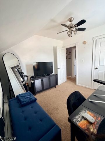 209 Main St, Linden City, NJ 07036