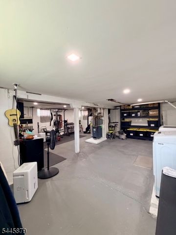 209 Main St, Linden City, NJ 07036