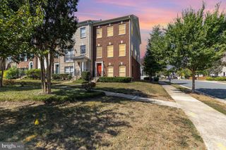 1100 HAMPTON ST, Fredericksburg, VA 22401