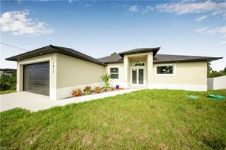 2812 31st ST W, Lehigh Acres, FL 33971