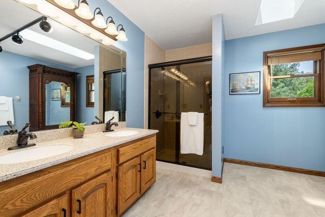 165 Briarbend Boulevard, Powell, OH 43065