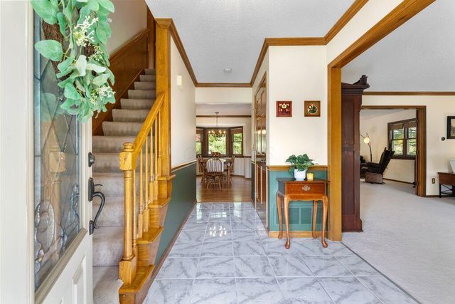 165 Briarbend Boulevard, Powell, OH 43065
