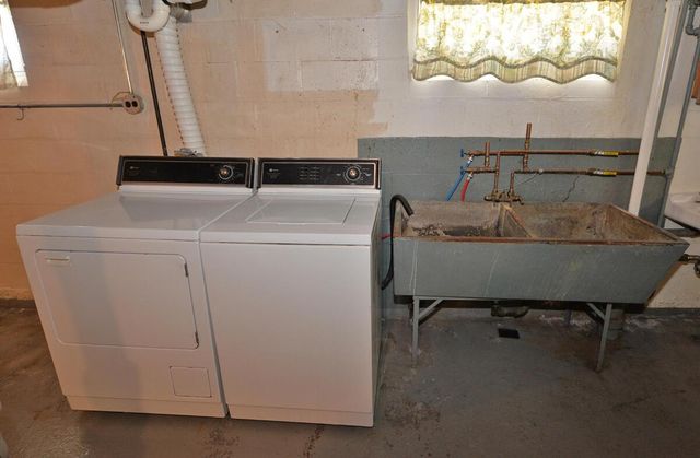 227 Wickham BOULEVARD, Racine, WI 53405