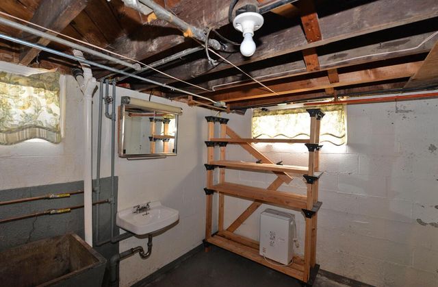 227 Wickham BOULEVARD, Racine, WI 53405