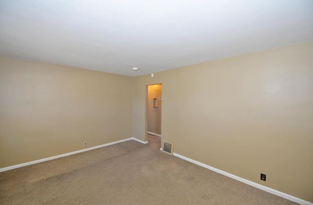 227 Wickham BOULEVARD, Racine, WI 53405