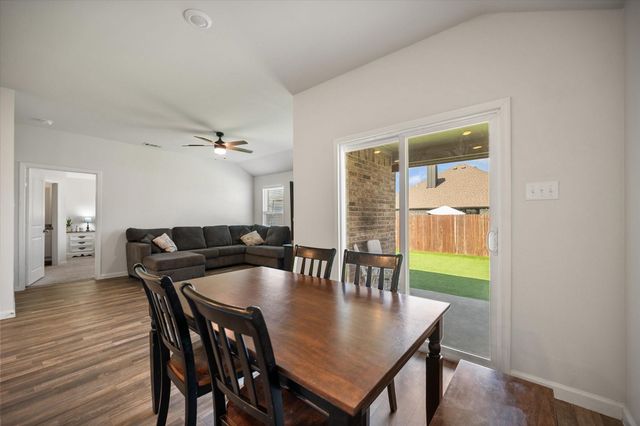 909 Avagail Avenue, Springtown, TX 76082