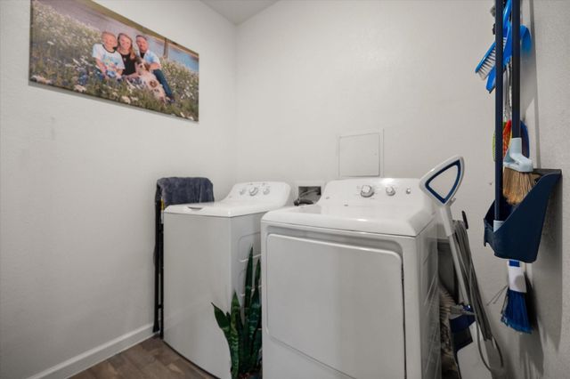 909 Avagail Avenue, Springtown, TX 76082