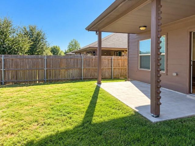 644 River Rock Drive, Azle, TX 76020