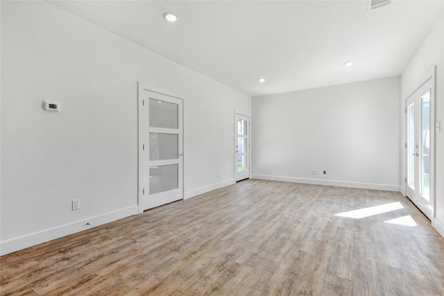 3260 W Crawford Street 602, Denison, TX 75020