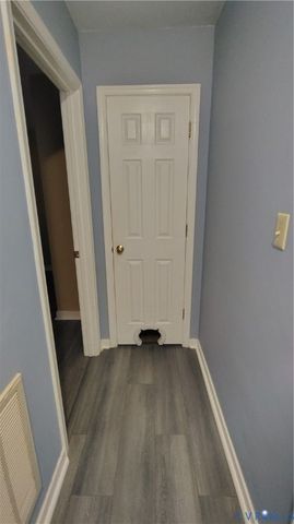 9514 Squirrel Level Rd, Petersburg, VA 23803