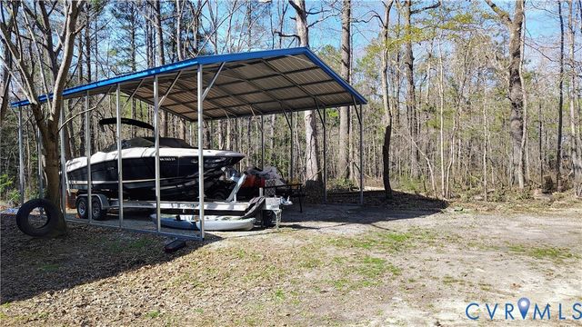 9514 Squirrel Level Rd, Petersburg, VA 23803