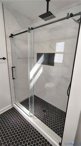 9514 Squirrel Level Rd, Petersburg, VA 23803