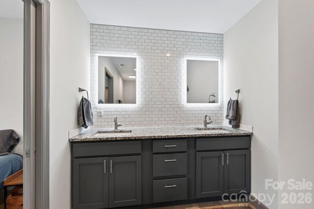 53 Waynesville Avenue, Asheville, NC 28806