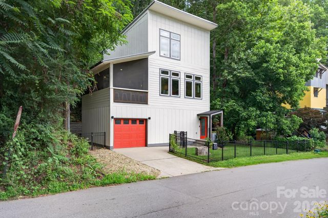 53 Waynesville Avenue, Asheville, NC 28806