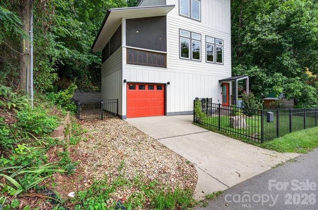 53 Waynesville Avenue, Asheville, NC 28806
