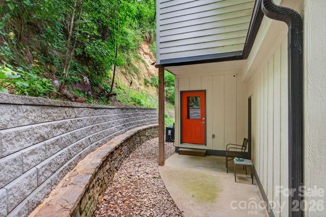 53 Waynesville Avenue, Asheville, NC 28806