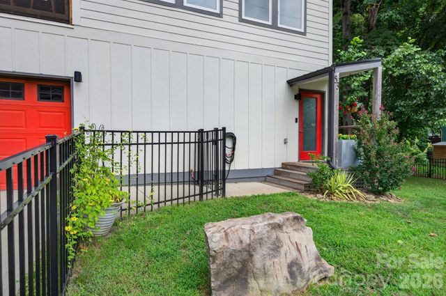 53 Waynesville Avenue, Asheville, NC 28806