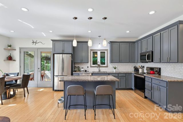 53 Waynesville Avenue, Asheville, NC 28806