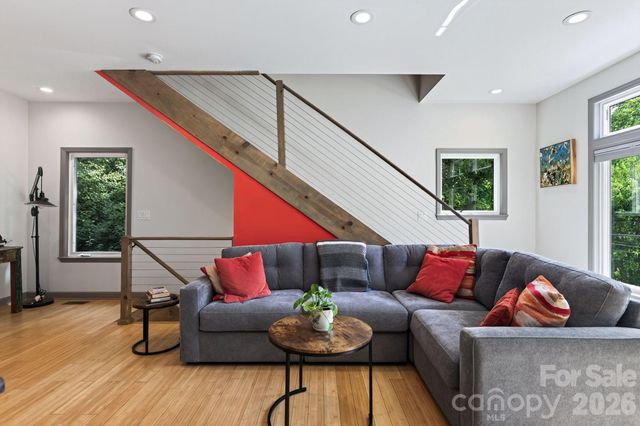 53 Waynesville Avenue, Asheville, NC 28806