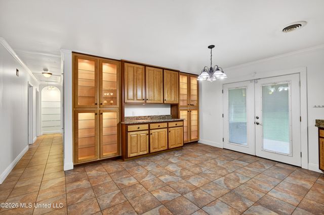 8374 Lakeshore Road, Bay Saint Louis, MS 39520