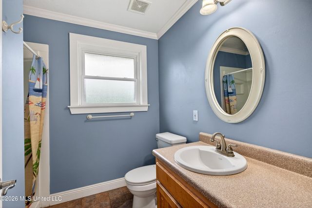 8374 Lakeshore Road, Bay Saint Louis, MS 39520