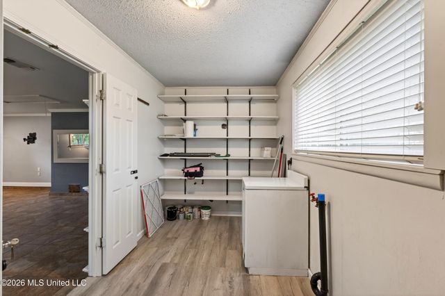 8374 Lakeshore Road, Bay Saint Louis, MS 39520