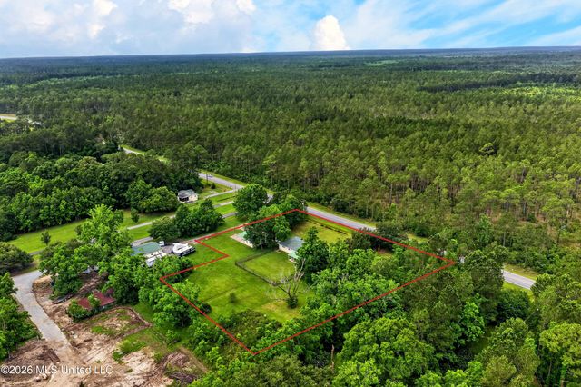 8374 Lakeshore Road, Bay Saint Louis, MS 39520