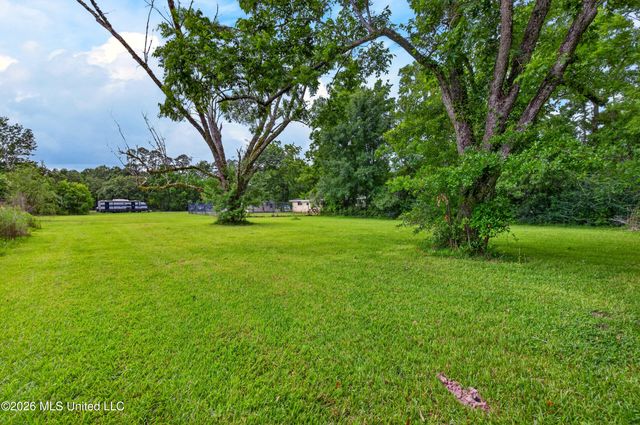 8374 Lakeshore Road, Bay Saint Louis, MS 39520