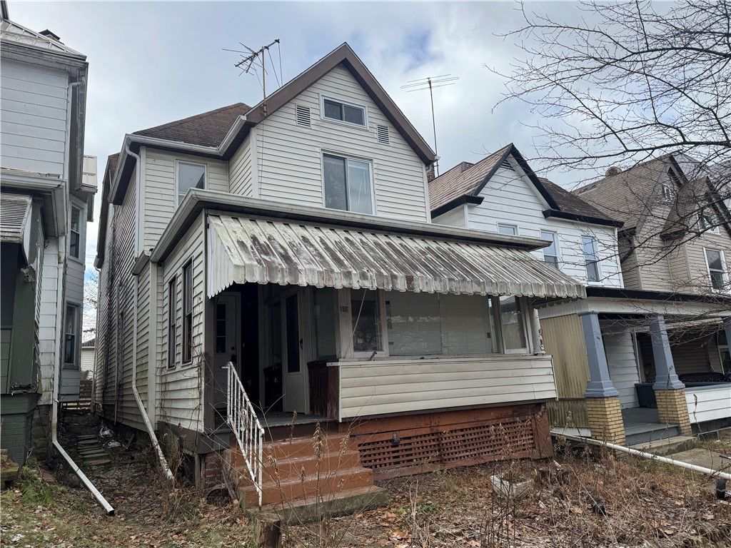 166 Grant Ave, Vandergrift, PA 15690