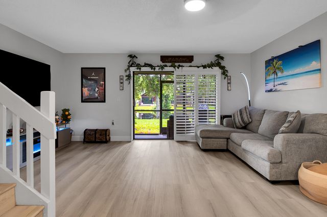 530 WESTREE Lane 530, Plantation, FL 33324