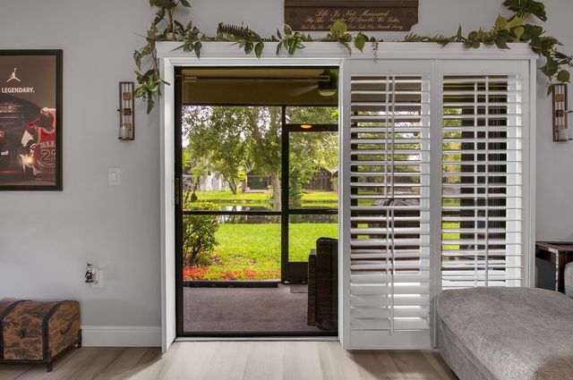 530 WESTREE Lane 530, Plantation, FL 33324