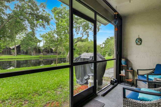 530 WESTREE Lane 530, Plantation, FL 33324
