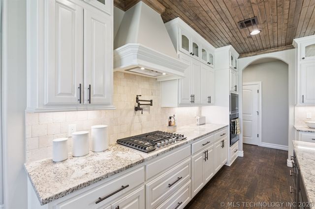 10924 N 81st East Place, Owasso, OK 74055