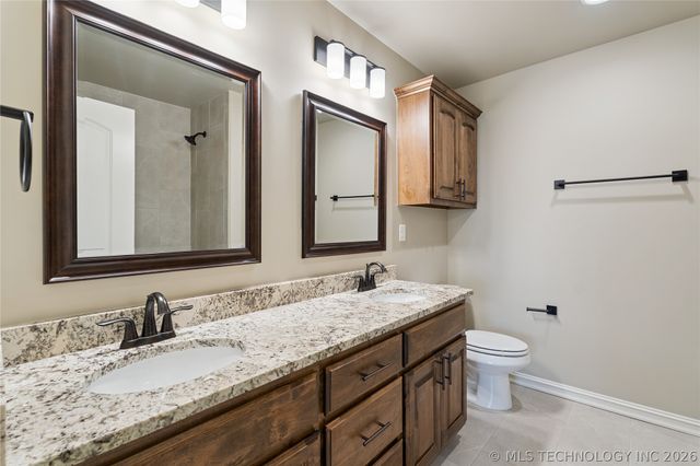10924 N 81st East Place, Owasso, OK 74055