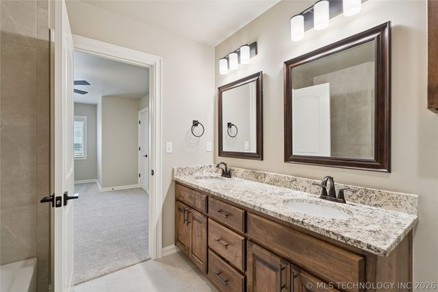 10924 N 81st East Place, Owasso, OK 74055