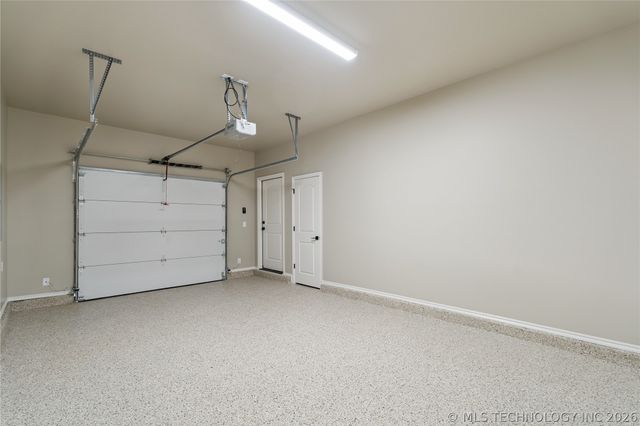 10924 N 81st East Place, Owasso, OK 74055