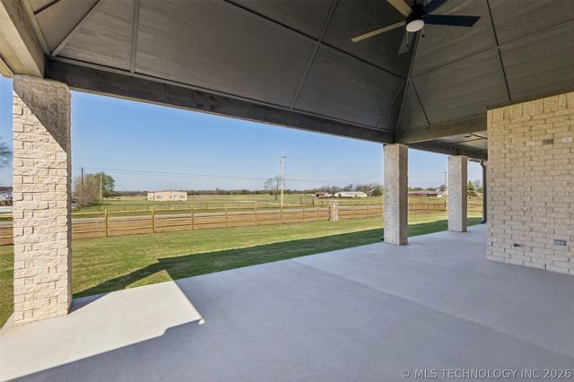 10924 N 81st East Place, Owasso, OK 74055