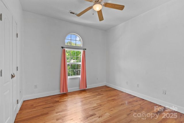 19 Busbee View Road, Asheville, NC 28803