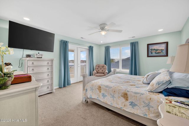 161 Big Hammock Point Road, Sneads Ferry, NC 28460