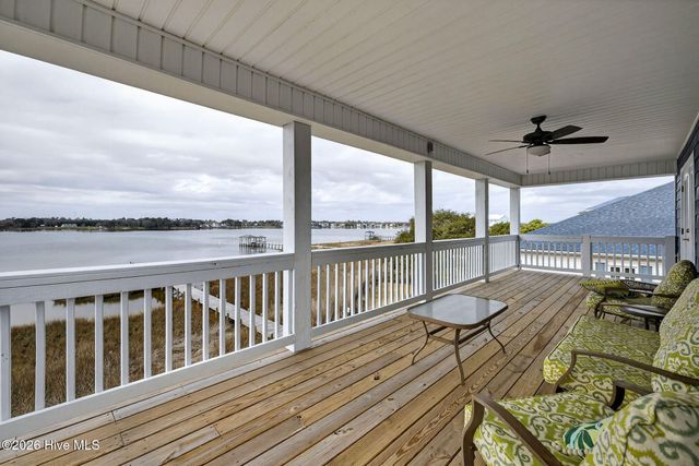 161 Big Hammock Point Road, Sneads Ferry, NC 28460