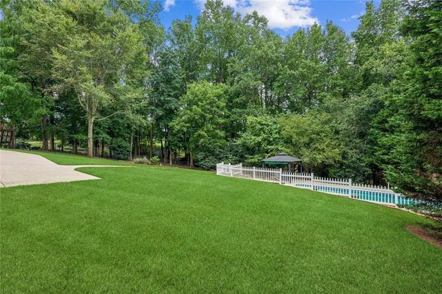 1182 Vintage Way, Hoschton, GA 30548