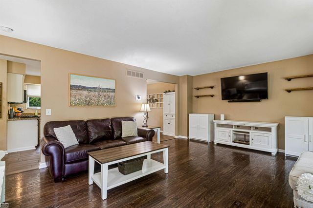 58625 CATHEY Street, Washington Twp, MI 48094