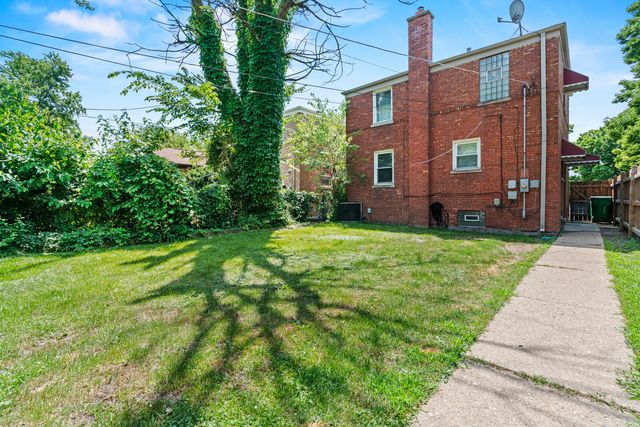 613 Hull Avenue, Westchester, IL 60154