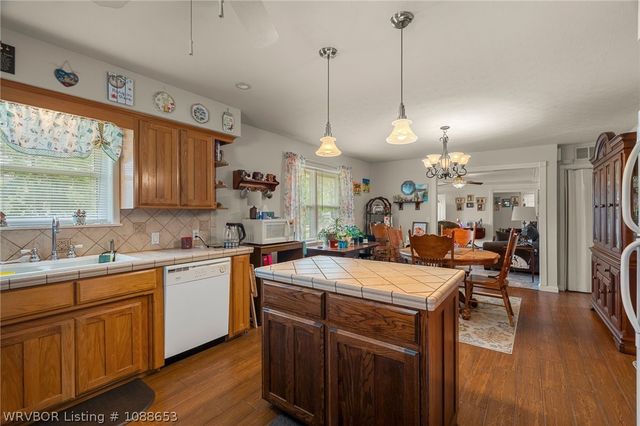 704 S Fifth Avenue, Bonanza, AR 72916