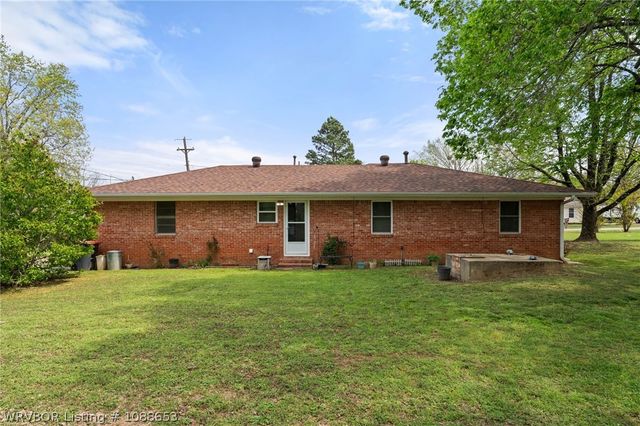 704 S Fifth Avenue, Bonanza, AR 72916